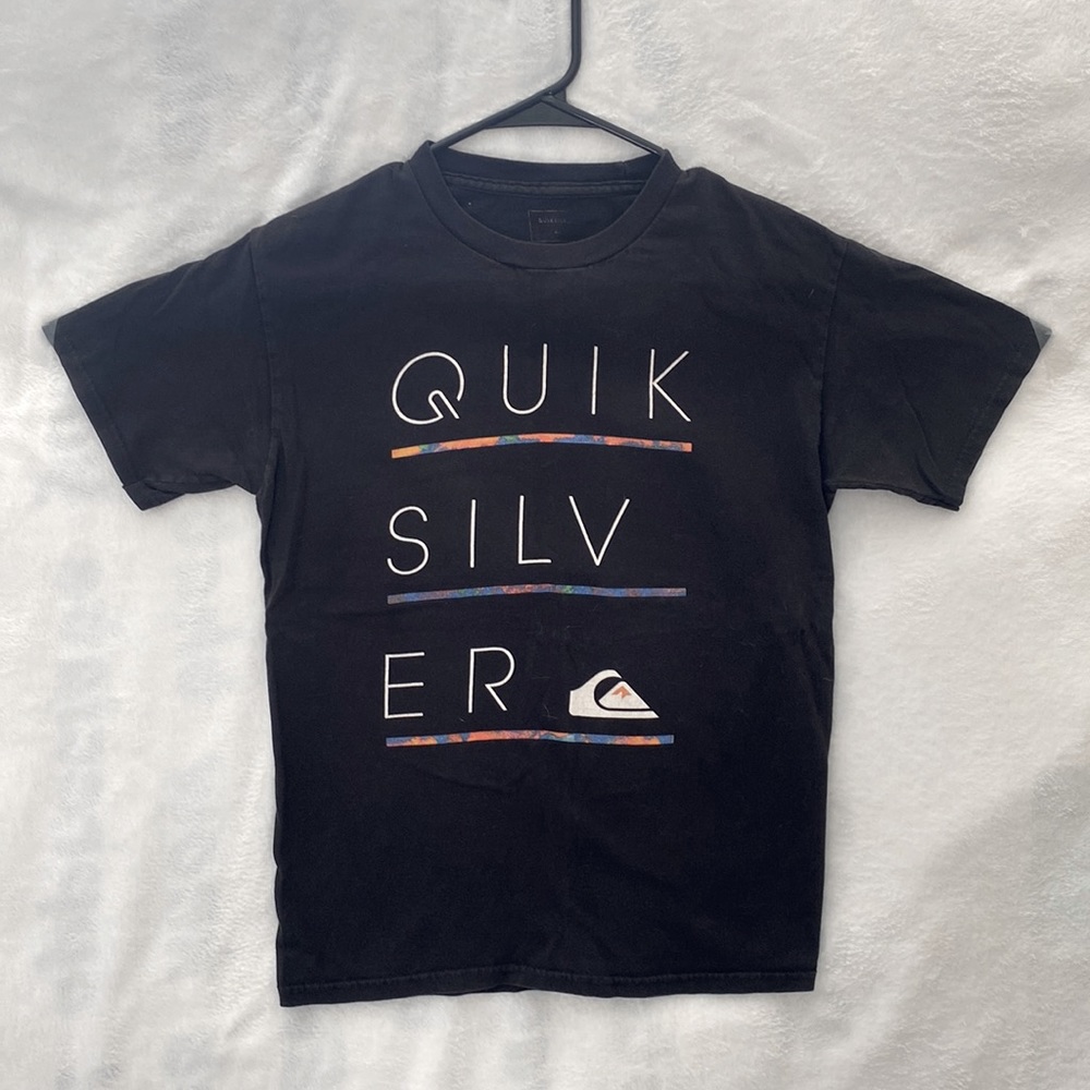 Men’s Quicksilver t-shirt-size S